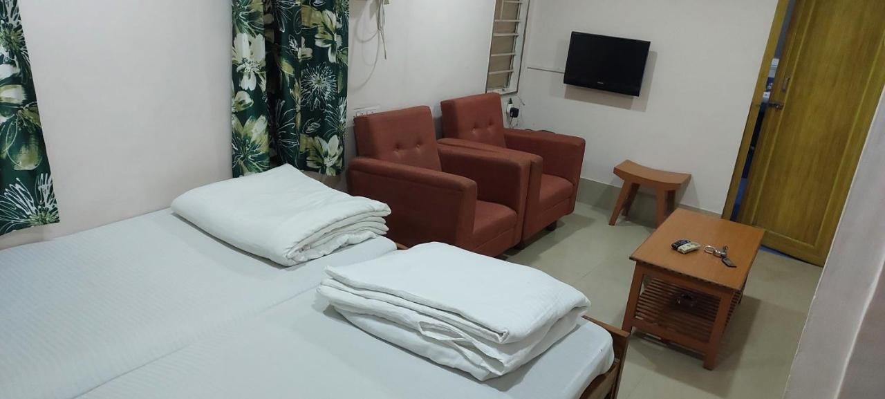 Radhika Resort Бхубанешвар Екстериор снимка